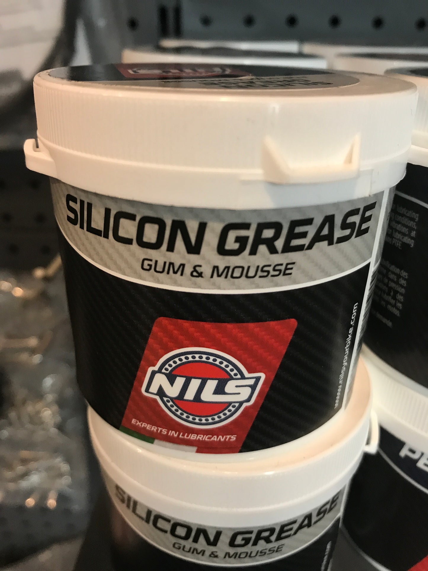 NILS SILICON GREASE GUM & MOUSSE 200G