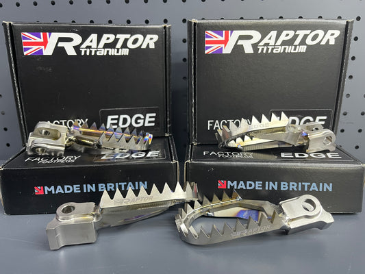 RAPTOR foot peg 011